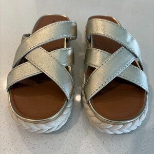 Lucky Brand Loftee Platform Sandal — Women’s 8 — Gold Leather — New / Never Worn